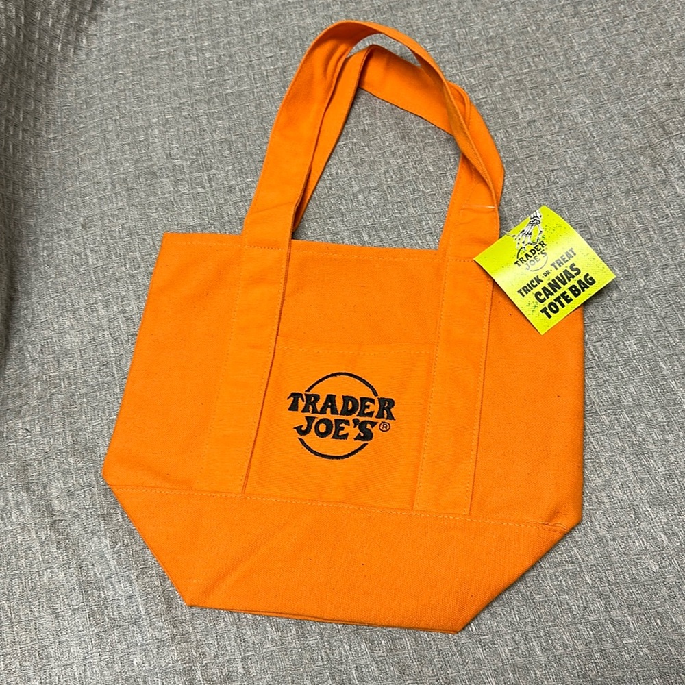 Trader Joe’s, mini halloween trick or treat canvas tote bag in orange new!